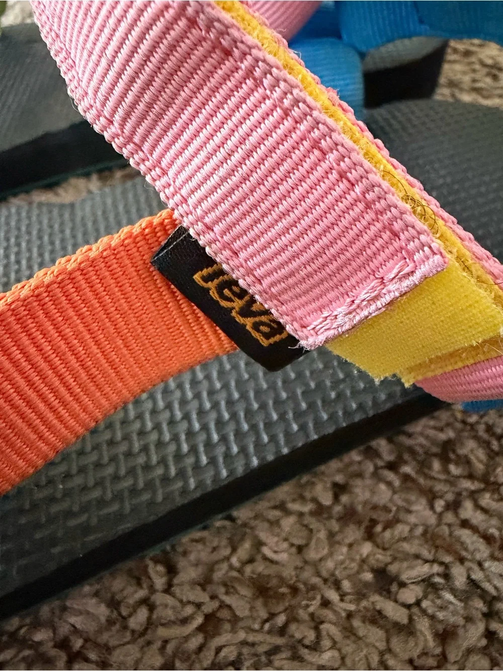 Teva colorful kids